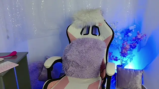 Snapshot of alanavega11 chatting on 03.15.25 alanavega11 online show from 03.15.25