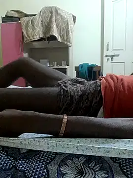 Snapshot of Chocolate_stud10 chatting on 02.04.25 Chocolate stud10 online show from 02.04.25