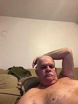 Snapshot of Silver1959 chatting on 06.11.26 Silver1959 online show from 06.11.26