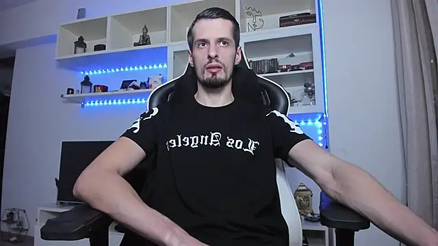 Snapshot of ToddClaytonn chatting on 10.26.25 ToddClaytonn online show from 10.26.25