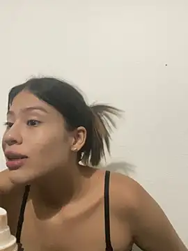 Sofia  cute3 online show from 02.20.25