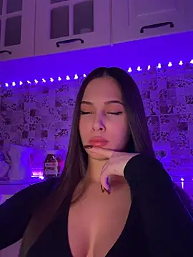 EricaWalls online show from 01.31.25