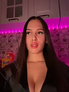 EricaWalls online show from 03.05.25