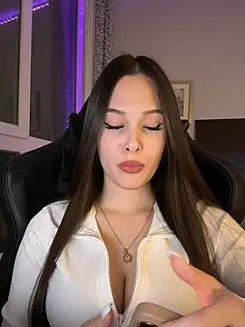 EricaWalls online show from 03.31.26