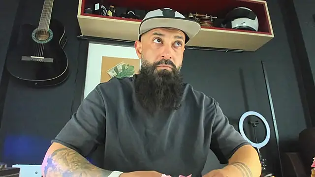 axxelrich  online show from 02.02.25