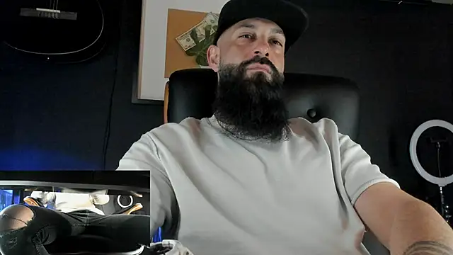 axxelrich  online show from 02.19.25