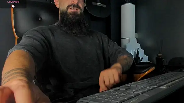 axxelrich  online show from 09.13.25