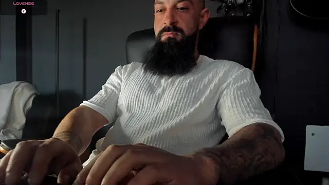 axxelrich  online show from 09.15.25