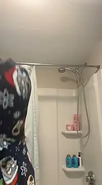 Snapshot of menaceswife chatting on 03.02.25 menaceswife online show from 03.02.25