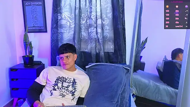 Snapshot of LilithAndJacob chatting on 10.19.25 LilithAndJacob online show from 10.19.25