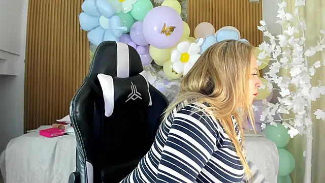 Danna topless online show from 04.10.26