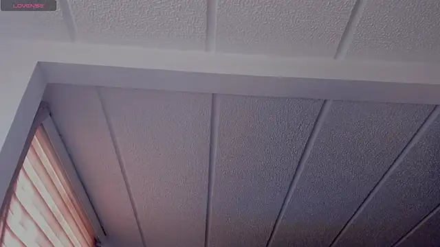 Charlotte greys online show from 09.23.25