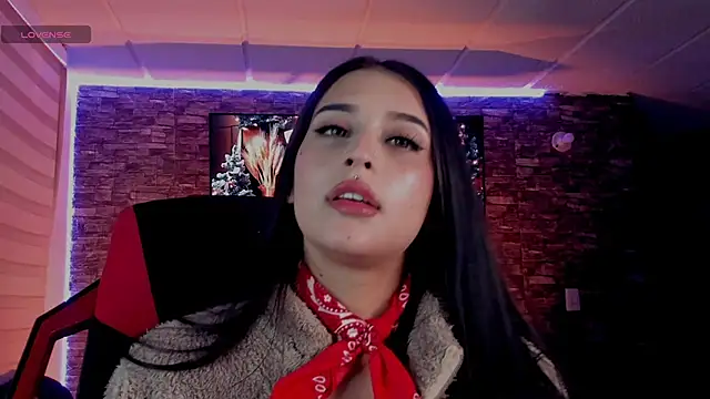 Charlotte greys online show from 11.29.25