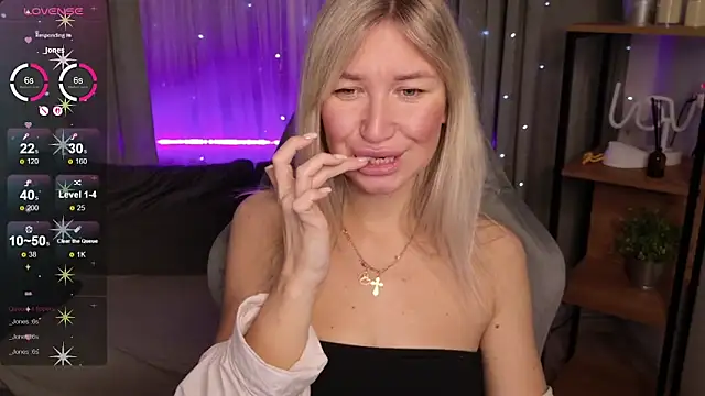 MilaBott online show from 10.18.25