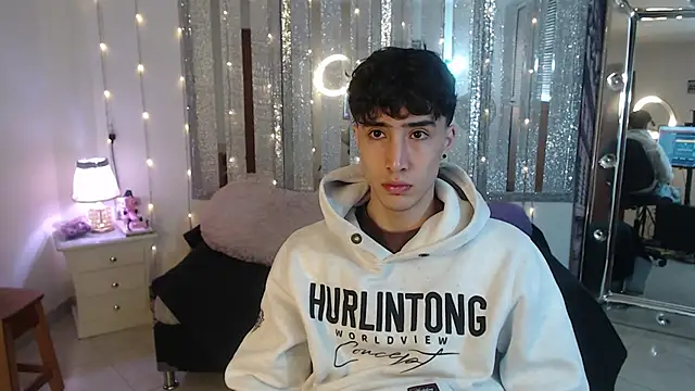 Snapshot of gojo_satoru_18 chatting on 02.07.25 gojo satoru 18 online show from 02.07.25