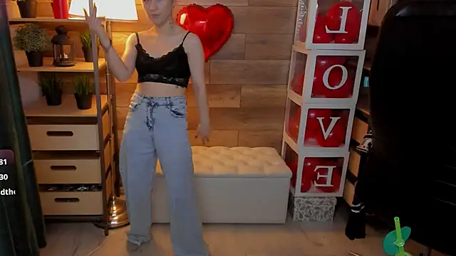 Moon13152 online show from 02.28.25