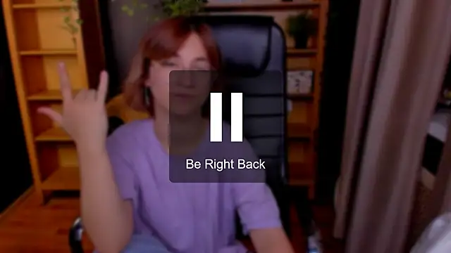 Moon13152 online show from 10.30.25