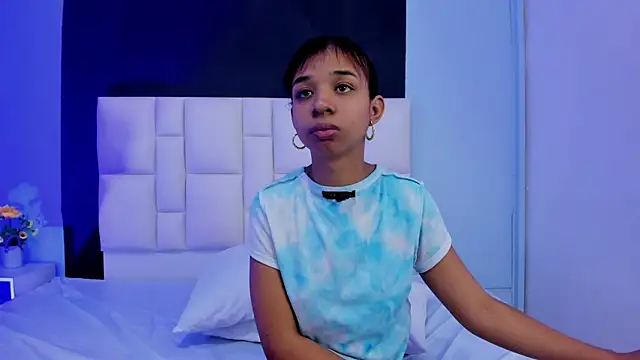 suzanelee online show from 01.10.25