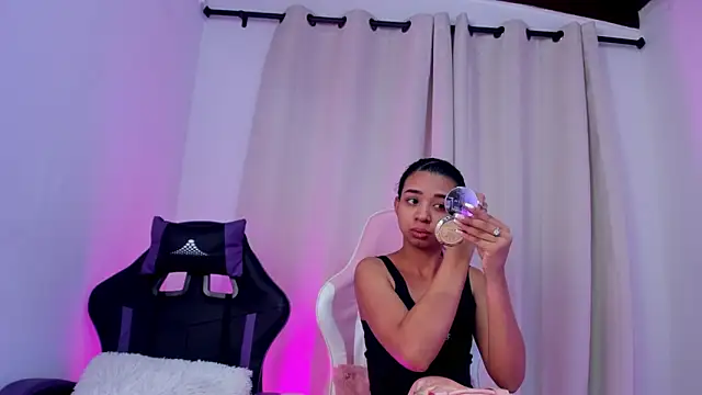 suzanelee online show from 01.24.25