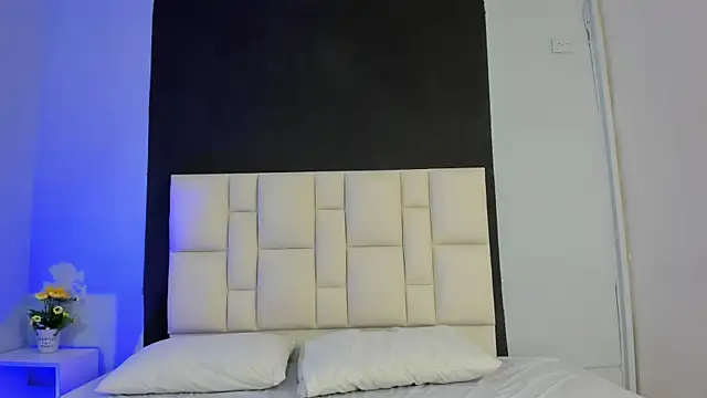 suzanelee online show from 03.08.25