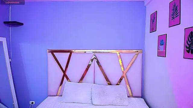 Beautifulskinny18 online show from 01.22.25