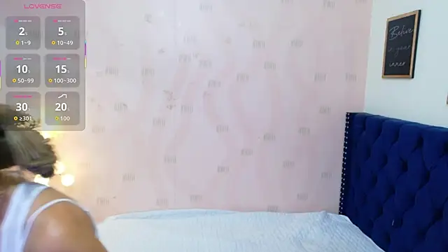 Snapshot of Beautifulskinny18 chatting on 05.08.26 Beautifulskinny18 online show from 05.08.26