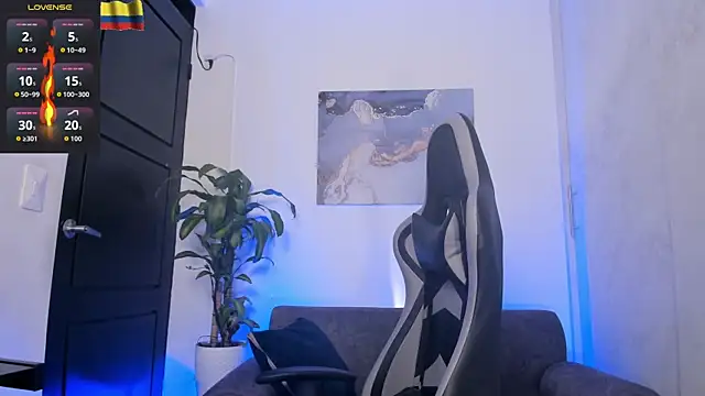 Yeiko Romero  online show from 11.07.25