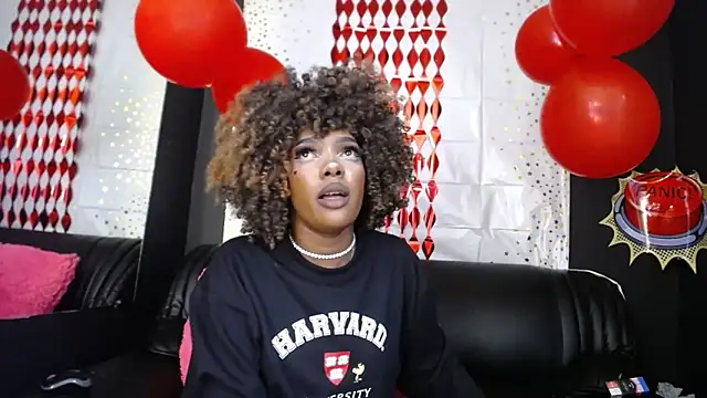 Snapshot of TIFFANYYSTAR chatting on 01.24.25 TIFFANYYSTAR online show from 01.24.25