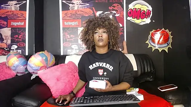 Snapshot of TIFFANYYSTAR chatting on 02.11.25 TIFFANYYSTAR online show from 02.11.25