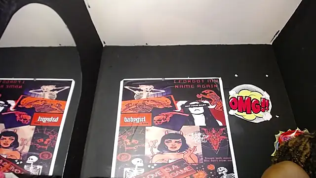 Snapshot of TIFFANYYSTAR chatting on 02.21.25 TIFFANYYSTAR online show from 02.21.25