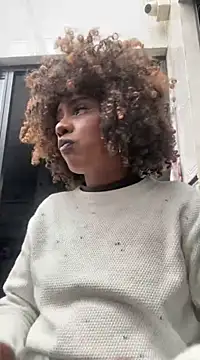 Snapshot of TIFFANYYSTAR chatting on 03.04.25 TIFFANYYSTAR online show from 03.04.25