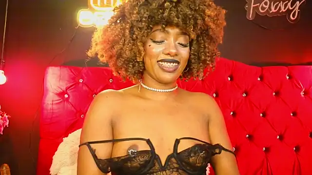 Snapshot of TIFFANYYSTAR chatting on 03.05.25 TIFFANYYSTAR online show from 03.05.25