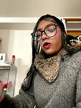 TIFFANYYSTAR online show from 12.05.25