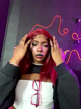 TIFFANYYSTAR online show from 01.08.26