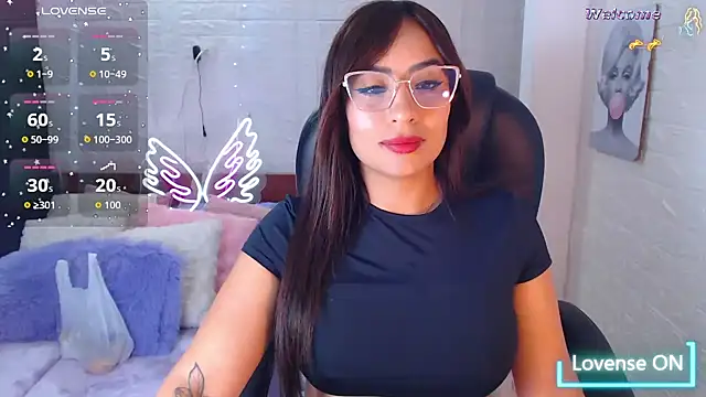 Snapshot of Paulina_627 chatting on 06.04.26 Paulina 627 online show from 06.04.26