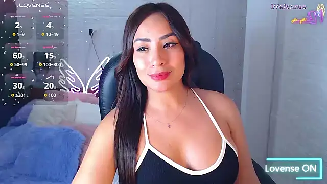 Snapshot of Paulina_627 chatting on 06.12.26 Paulina 627 online show from 06.12.26