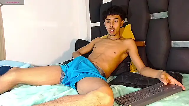 RyanRizzo online show from 02.11.25