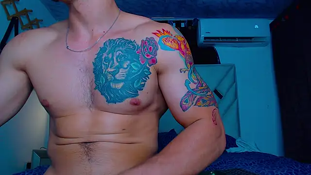 Snapshot of Rich_boy01 chatting on 02.26.25 Rich boy01 online show from 02.26.25