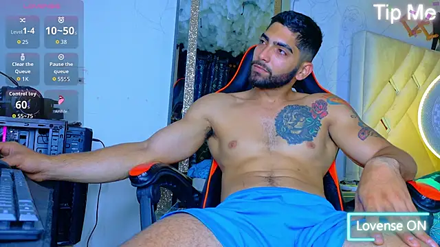 Snapshot of Rich_boy01 chatting on 01.14.26 Rich boy01 online show from 01.14.26