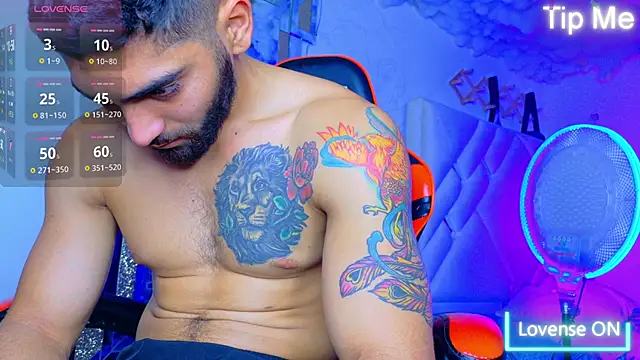 Snapshot of Rich_boy01 chatting on 02.03.26 Rich boy01 online show from 02.03.26