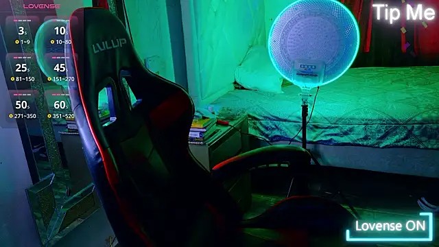 Snapshot of Rich_boy01 chatting on 02.14.26 Rich boy01 online show from 02.14.26