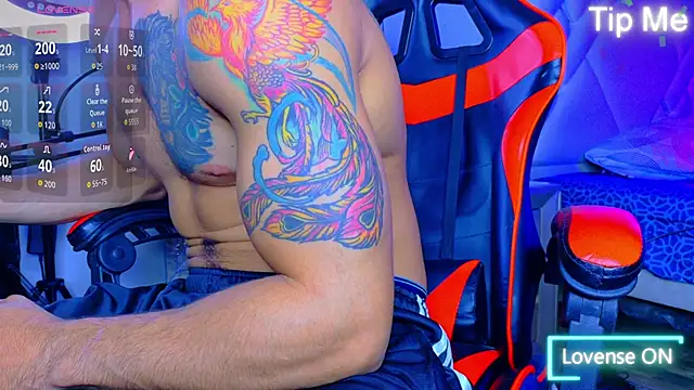 Snapshot of Rich_boy01 chatting on 03.04.26 Rich boy01 online show from 03.04.26