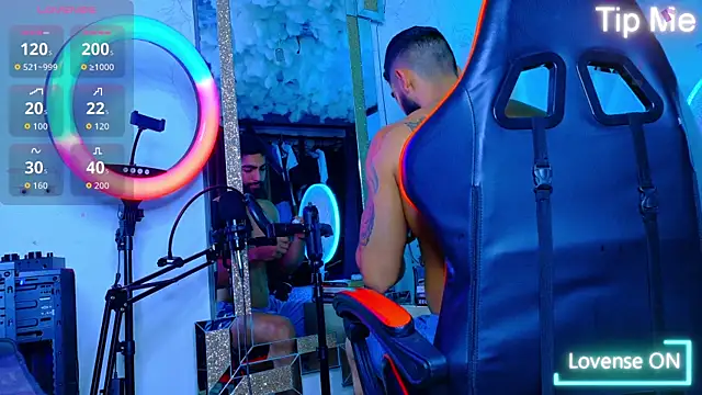 Snapshot of Rich_boy01 chatting on 04.01.26 Rich boy01 online show from 04.01.26