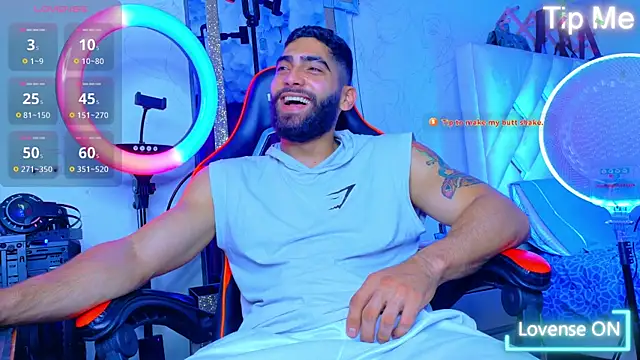 Snapshot of Rich_boy01 chatting on 04.03.26 Rich boy01 online show from 04.03.26