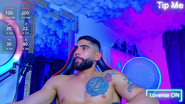 Snapshot of Rich_boy01 chatting on 04.14.26 Rich boy01 online show from 04.14.26