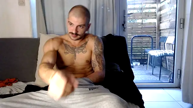 Greyoff online show from 10.04.25