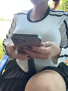 Bella cum online show from 03.11.25