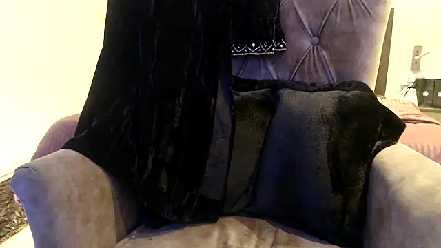 chhui mui online show from 02.20.25