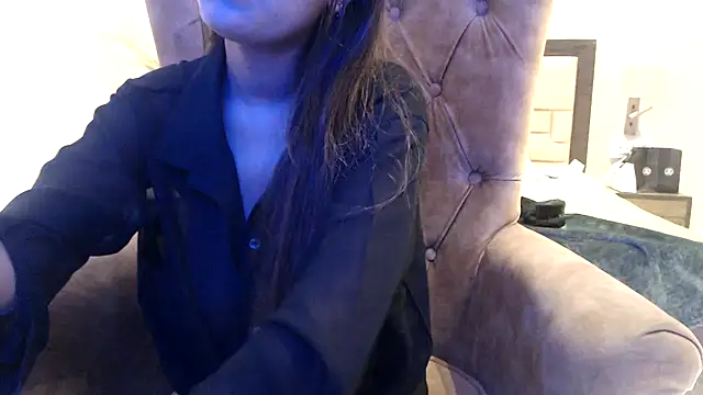 chhui mui online show from 02.26.25