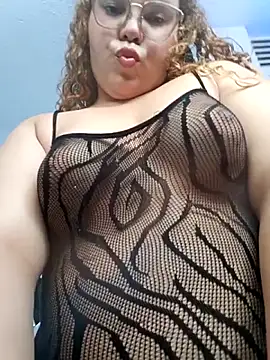 Emma-evans online show from 10.04.25